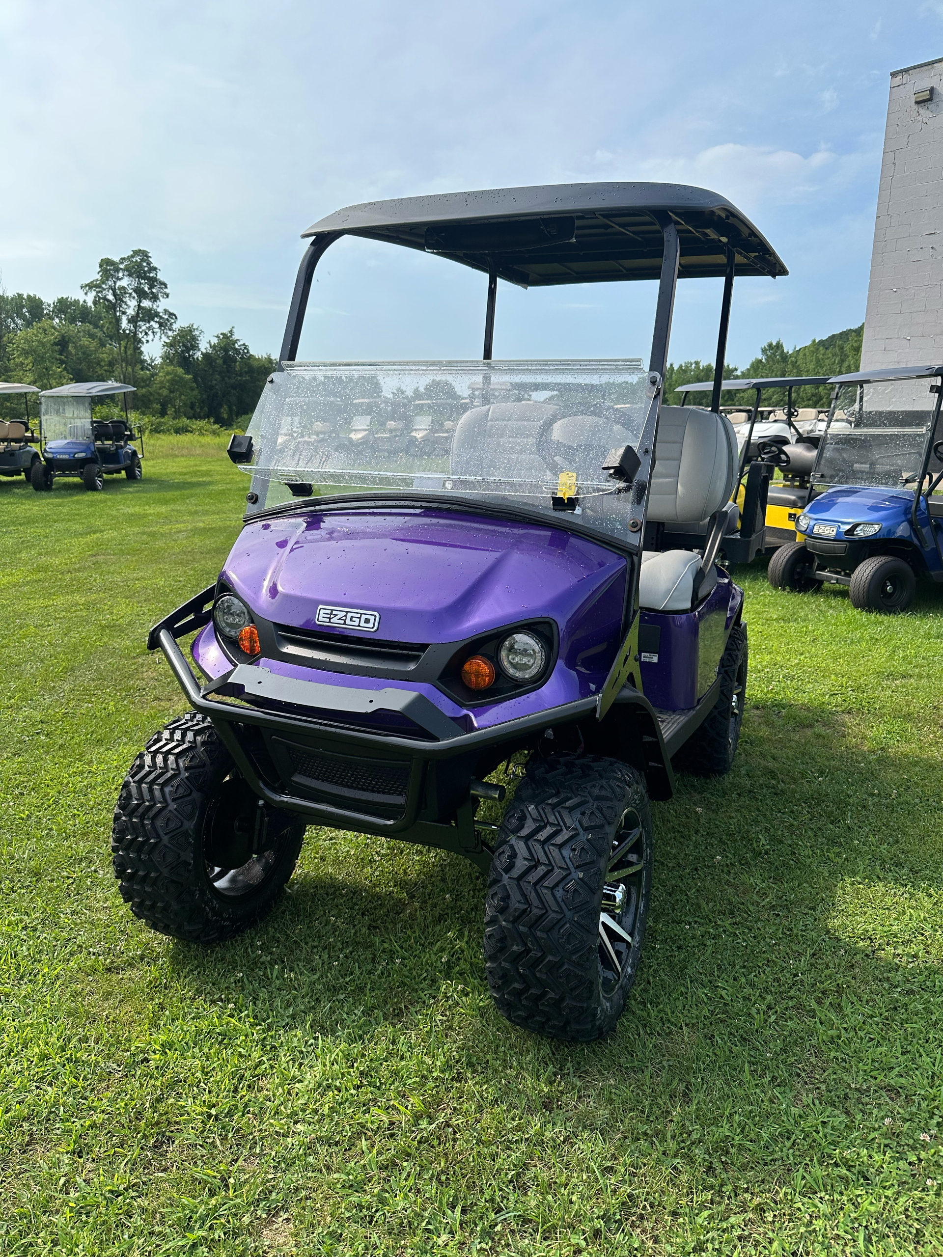 2025 E-Z-GO S4 for Sale