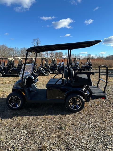 2025 E-Z-GO Valor 4 Electric for Sale - Image 3