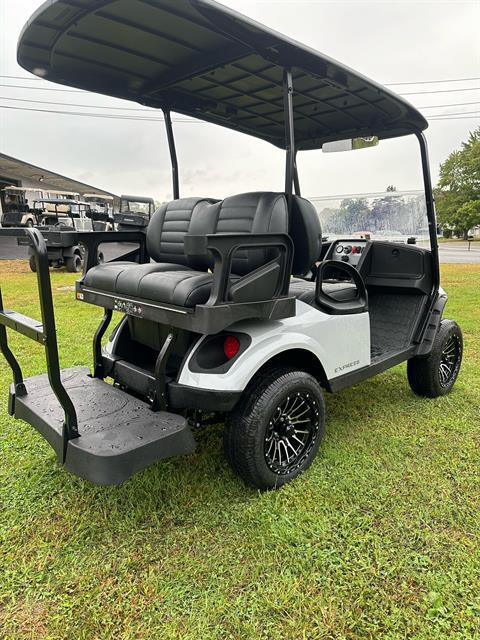 2025 E-Z-GO Express S4 Gas for Sale - Image 6