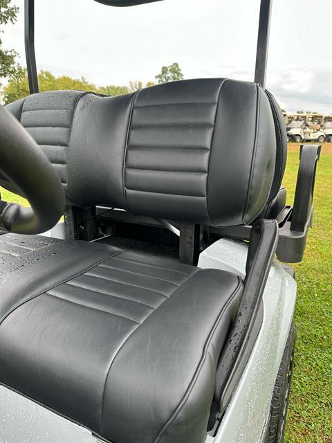 2025 E-Z-GO Express S4 Gas for Sale - Image 8